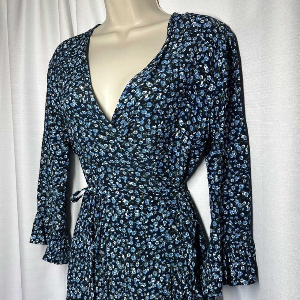 Faithfull the Brand Anthropologie Blue Ditsy Floral Bell Sleeve Wrap Dress Sz 6 - Picture 2 of 14